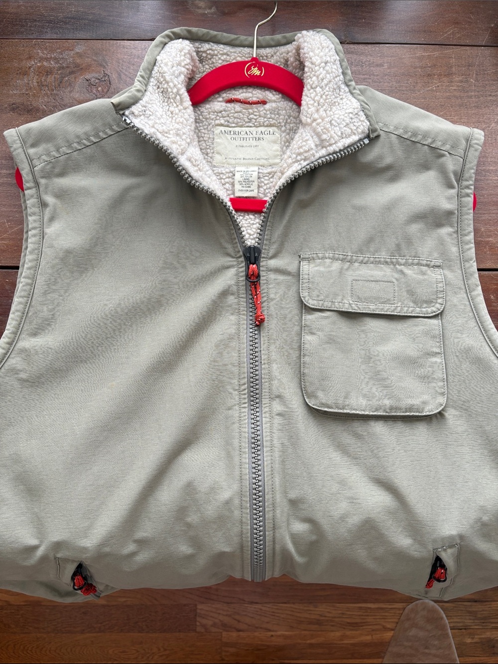 American Eagle Outfitters Mens Sherpa-Lined Vest in Olive Green